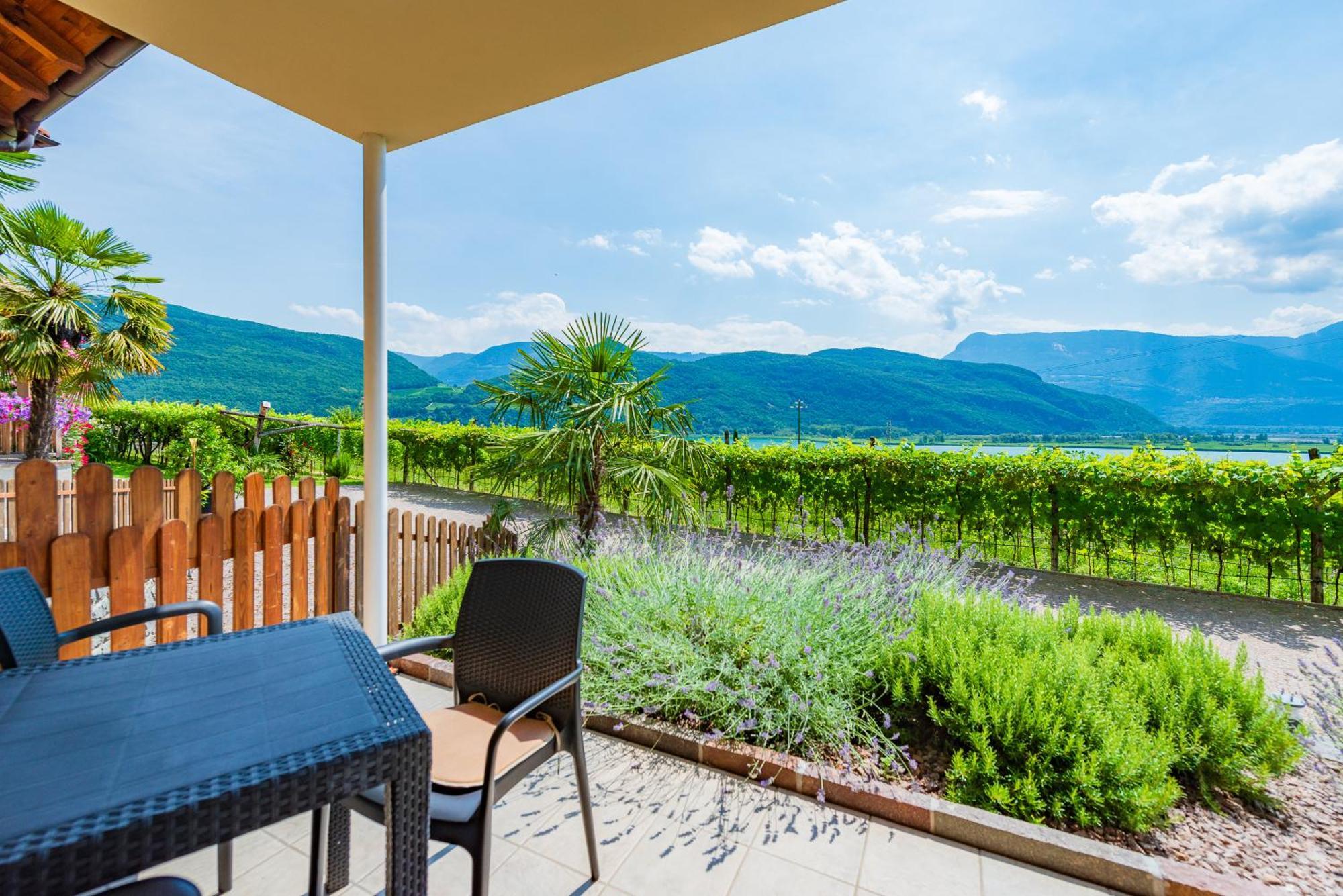Weinhof Am See Caldaro Eksteriør billede